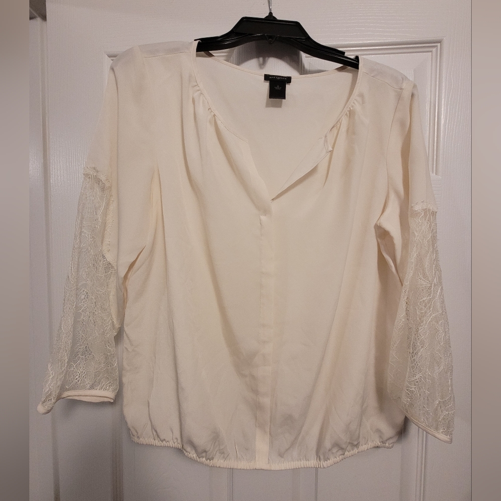 EUC Ann Taylor Blouse